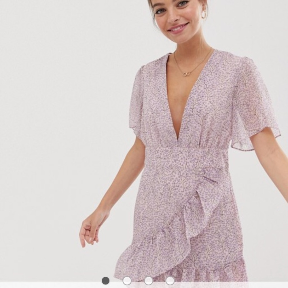 ASOS worn once floral ruffle dress SIZE 4